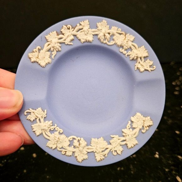 Wedgewood Blue White Jasperware Ashtray Mini Small Dish Vintage England - Picture 1 of 7